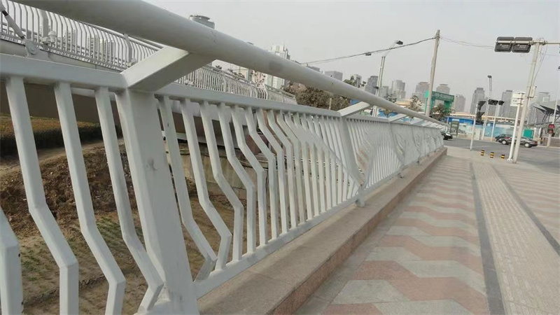 桥梁护栏