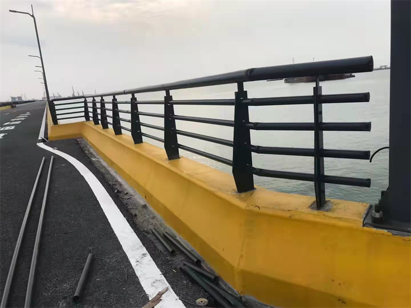 桥梁护栏